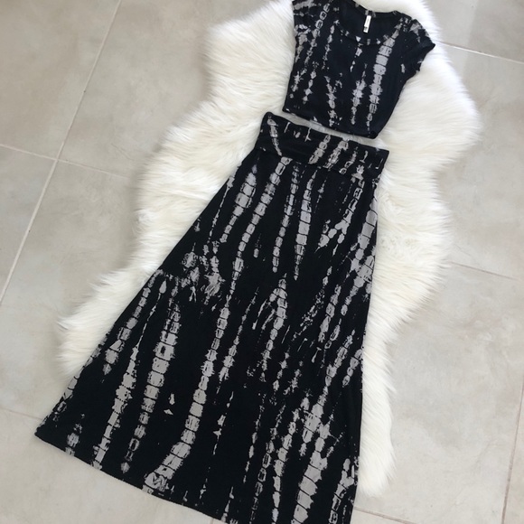 Tie Dye Maxi Skirt & Crop Top, size Small - Picture 4 of 7